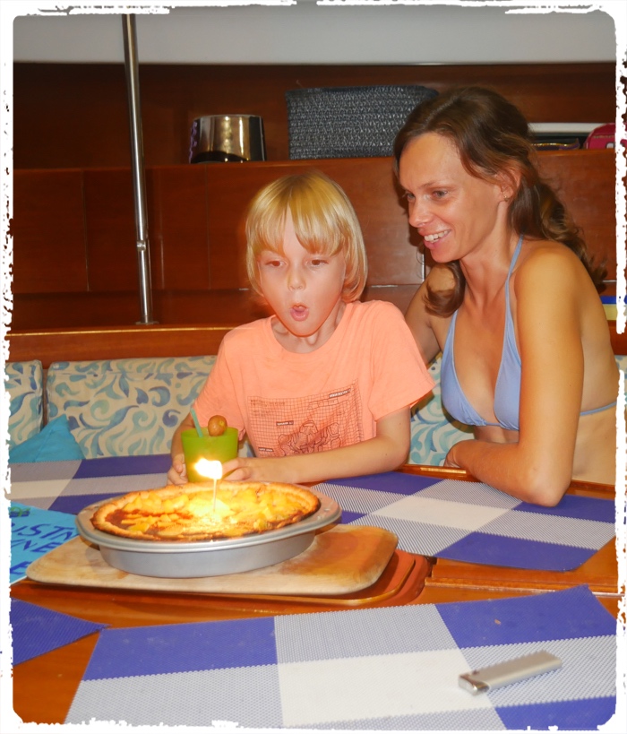 In San Blas, we also celebrated two birthdays on board! Happy birthday Žan and Barbara!